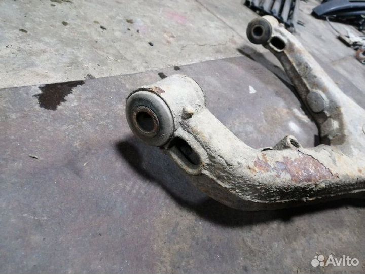 Рычаг задний правый Mercedes-Benz Vito W638