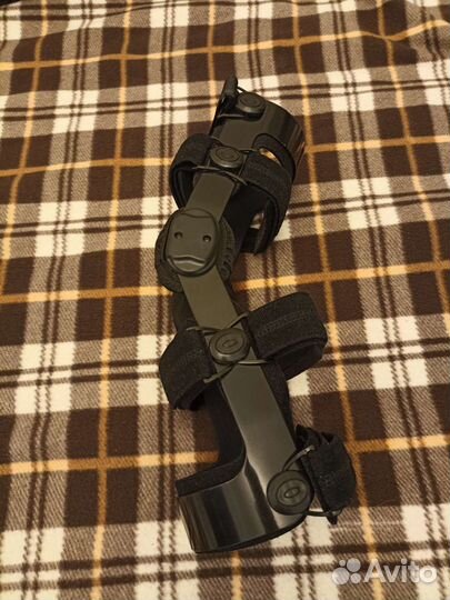 Коленный ортез Fosta FS1210 левый