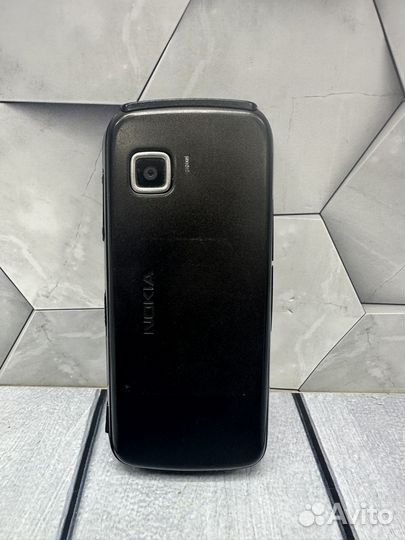 Nokia 5228