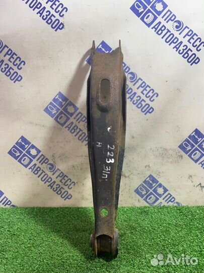 Рычаг подвески нижний задний правый Toyota Mark X