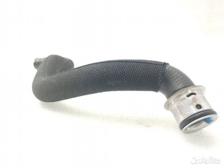 Патрубок системы охлаждения Mercedes-Benz