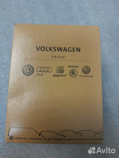 Фильтр масляный Audi A8