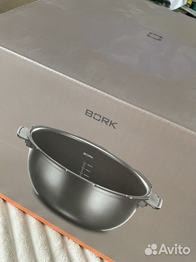 Чаша для мультиварки Bork AU800