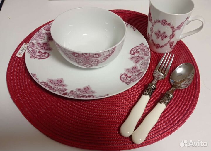 Столовый сервиз новый