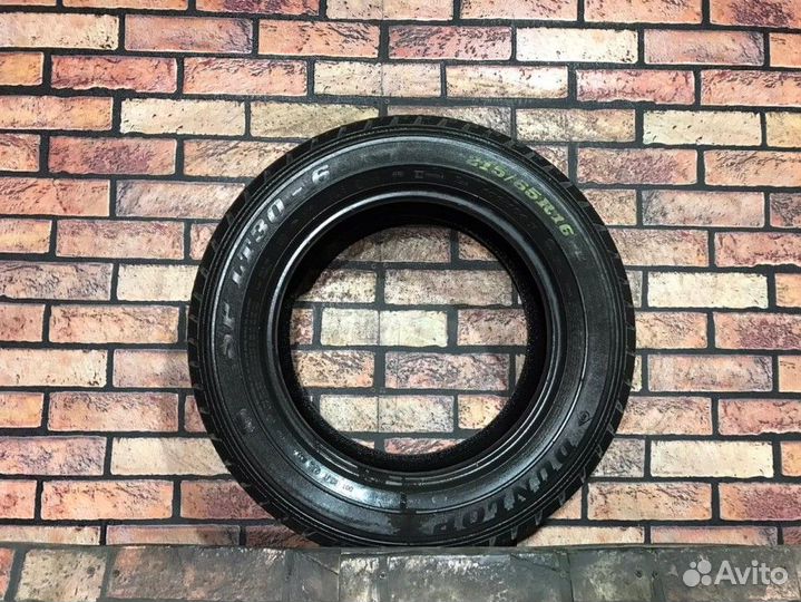 Dunlop SP LT 30 215/65 R16