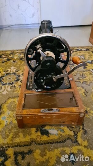 Швейная машина Подольск ручная