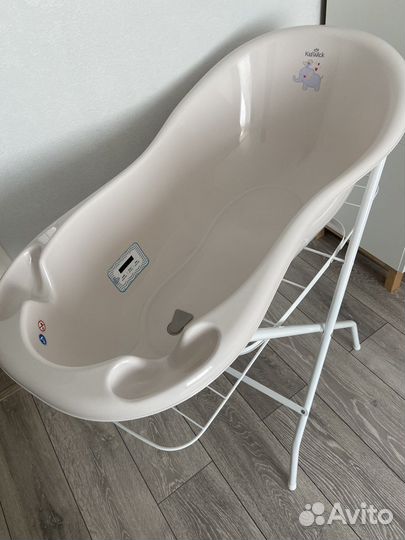 Ванночка детская с подставкой и горкой