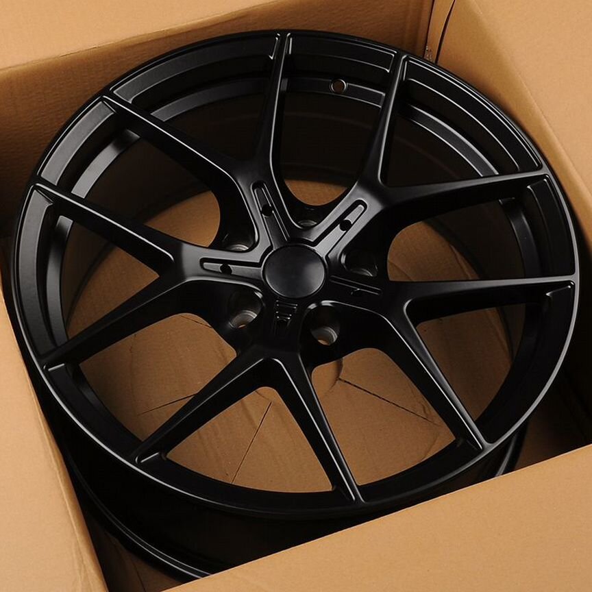 Диски на BMW-3 (G), BMW-5 (G), BMW-7 (G) KoKo Kuture 5484 9.5x19/5x112 D66.6 ET40 Matt Black литой