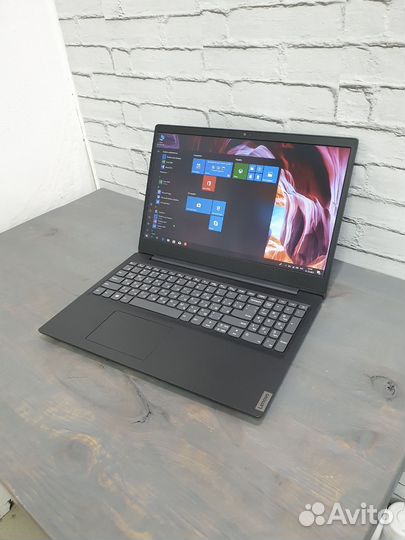 Ноутбук Lenovo S145-15AST 15.6