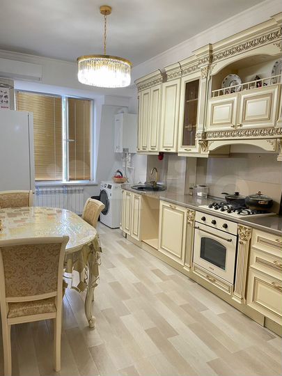 2-к. квартира, 62 м², 7/8 эт.