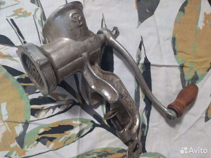 Мясорубка ручная