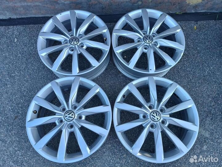 Диски R17 volkswagen golf Dijon