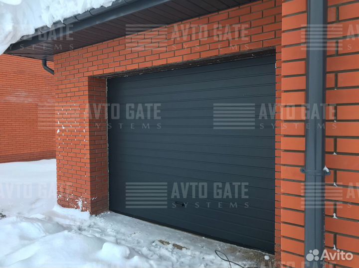 Секционные ворота