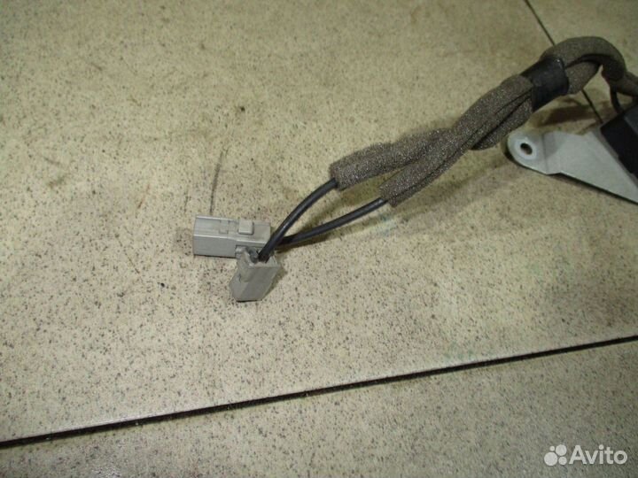 Антенна Infiniti G (V36)