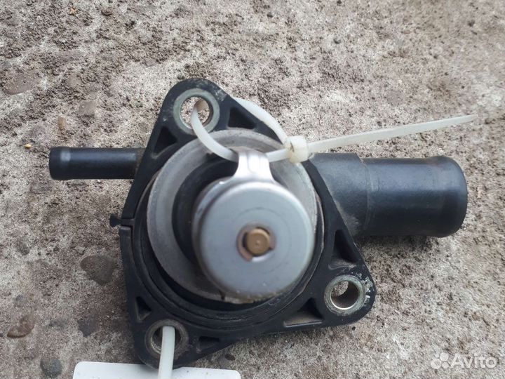 Корпус термостата мазда 3 бк