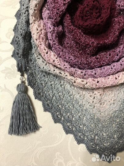 Платок вязаный бактус