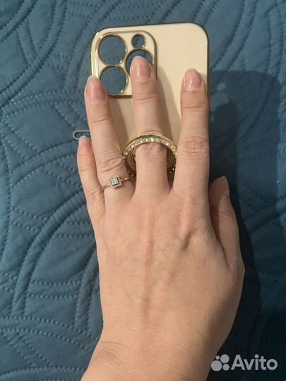 Чехлы на iPhone 13 про