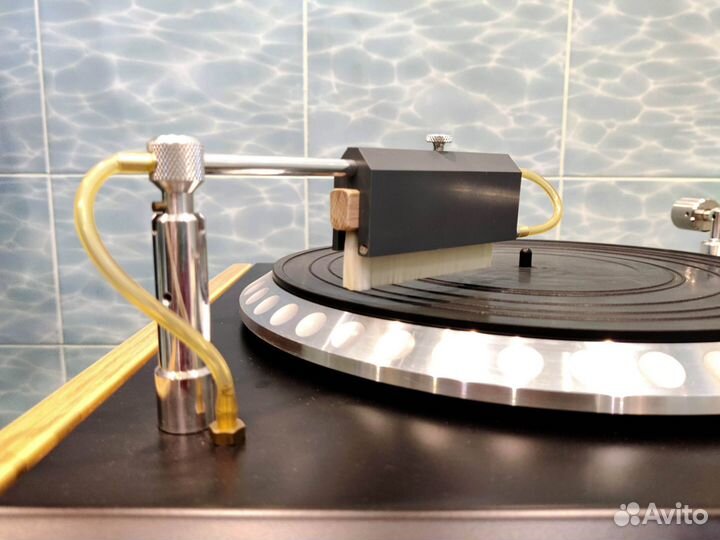 Мойка виниловых пластинок на машине Keith Monks