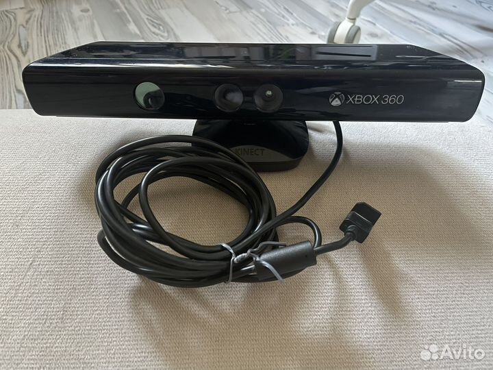 Kinect для xbox 360 + игра в подарок