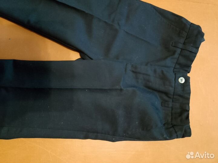 Брючки чёрные классические. 122