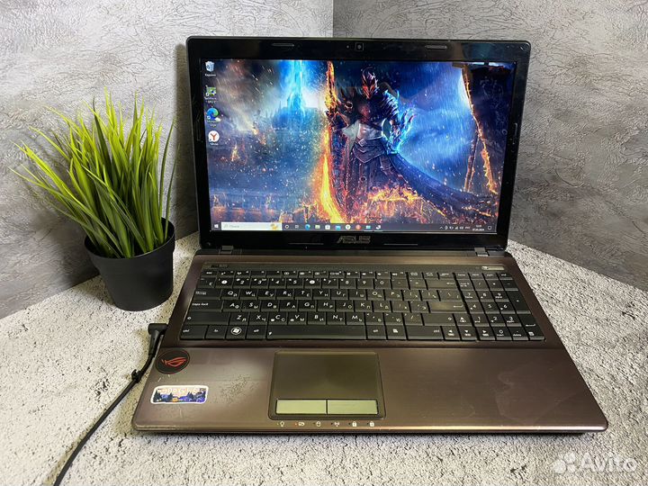 Игровой ноутбук Asus 2 видеокарты/SSD