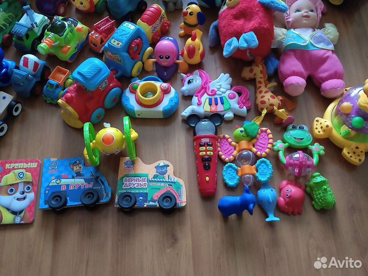 Большой пакет игрушек для малышей