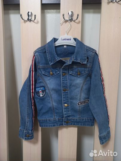Джинцевая куртка 110 размера