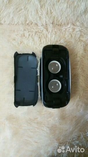 Очки виртуальной реальности samsung Gear VR SM-R32