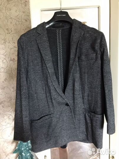 Пиджак женский Massimo Dutti 32 M