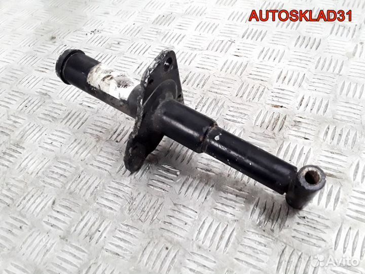 Кронштейн усилителя переднего бампера Passat B5+