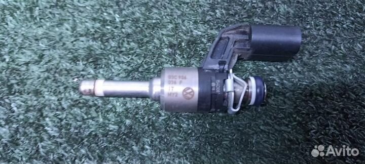 Форсунка инжекторная электрическая VW Jetta 2005