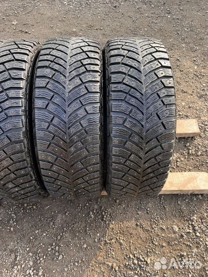 Michelin X-Ice North 4 205/55 R16