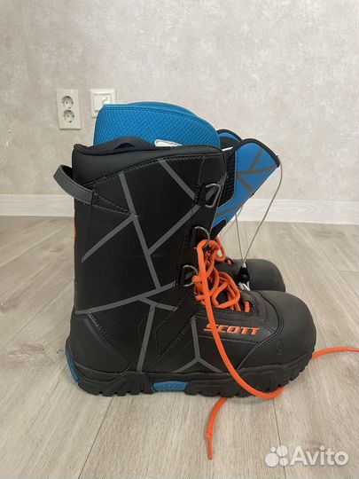 Ботинки для снегохода