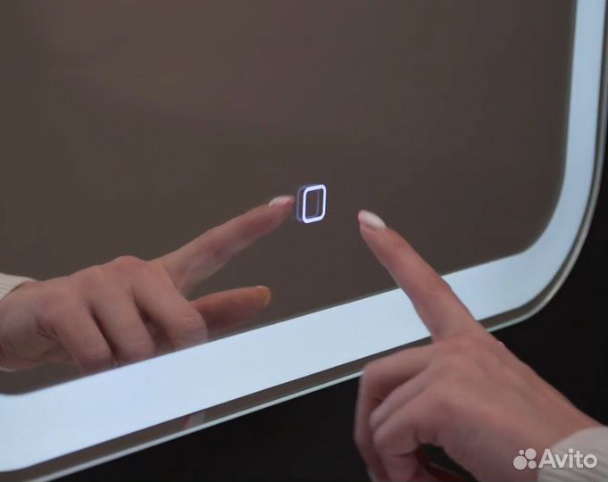 Зеркальный шкаф в ванную