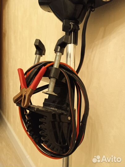 Лодочный электро мотор