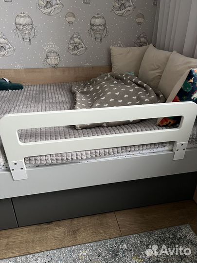 Борт в кровать