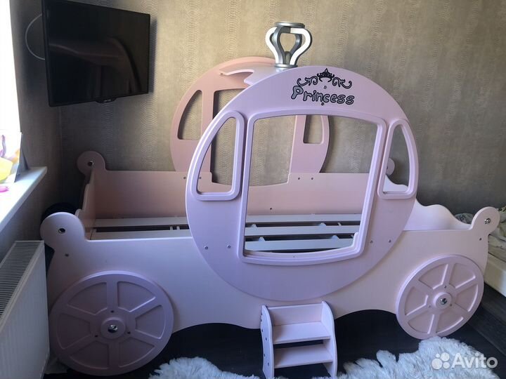 Кровать карета для девочки