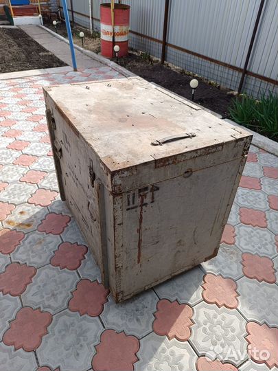 Ящик для хранения кормов