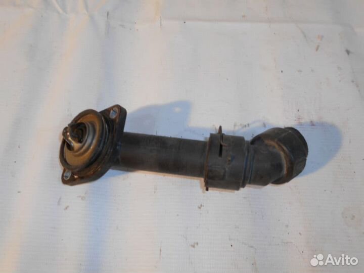 Крышка термостата в сборе VW Passat B5 (2000-2005)