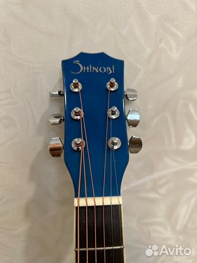 Акустическая гитара новая