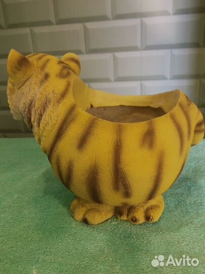 Фигурка из пластика