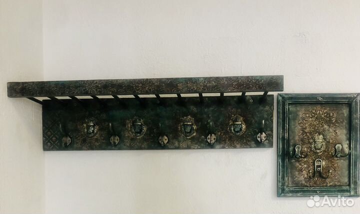 Прихожая вешалка ключница