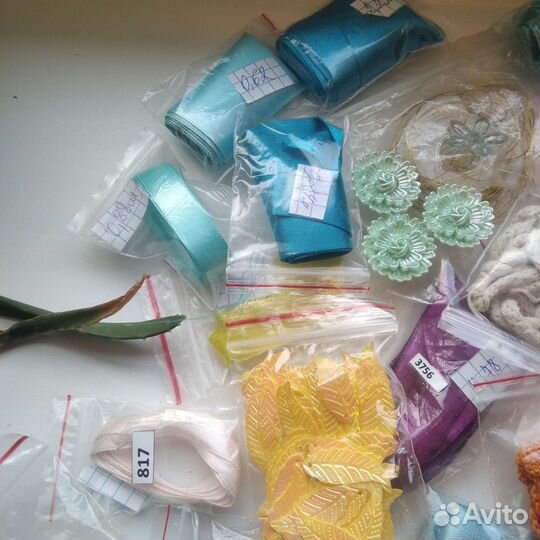 Набор разных лент