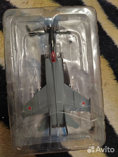 Легендарные самолеты миг-25