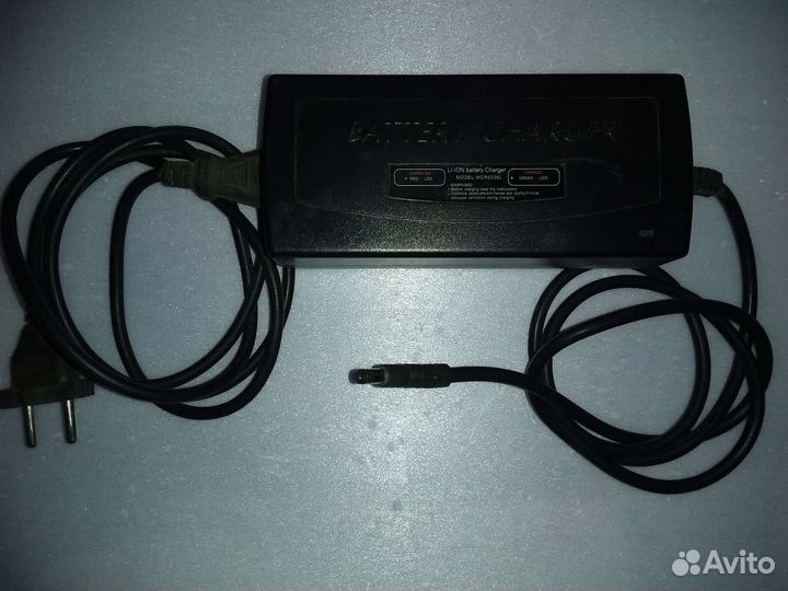 Зарядное для акб eltreco 36v/2апер Li-ON MCR0236L