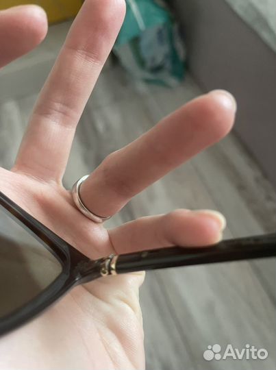 Солнцезащитные очки Yves Saint Laurent оригинал