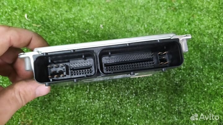 Блок управления двс Volkswagen Passat седан AMX