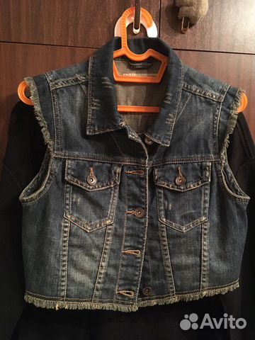 Джинсовая жилетка Topshop 36 (S)