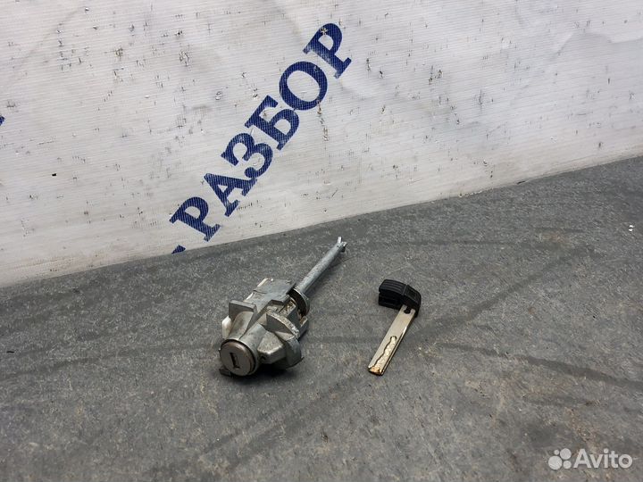 Личинка BMW X5 E71