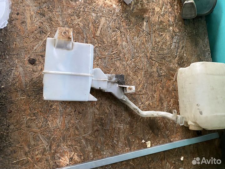 Бачок омывателя honda civic 5d